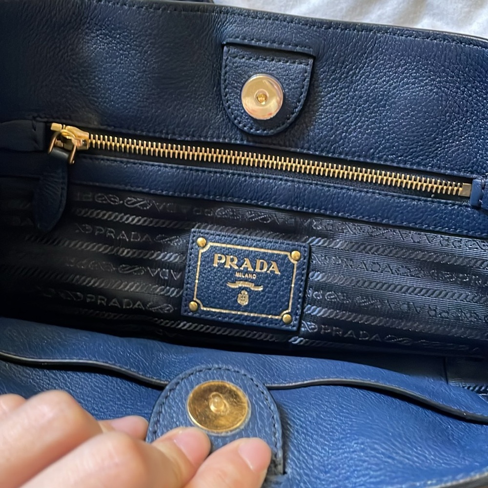 Prada Navy Blue Vitello Daino Leather tote - Picture 6 of 10